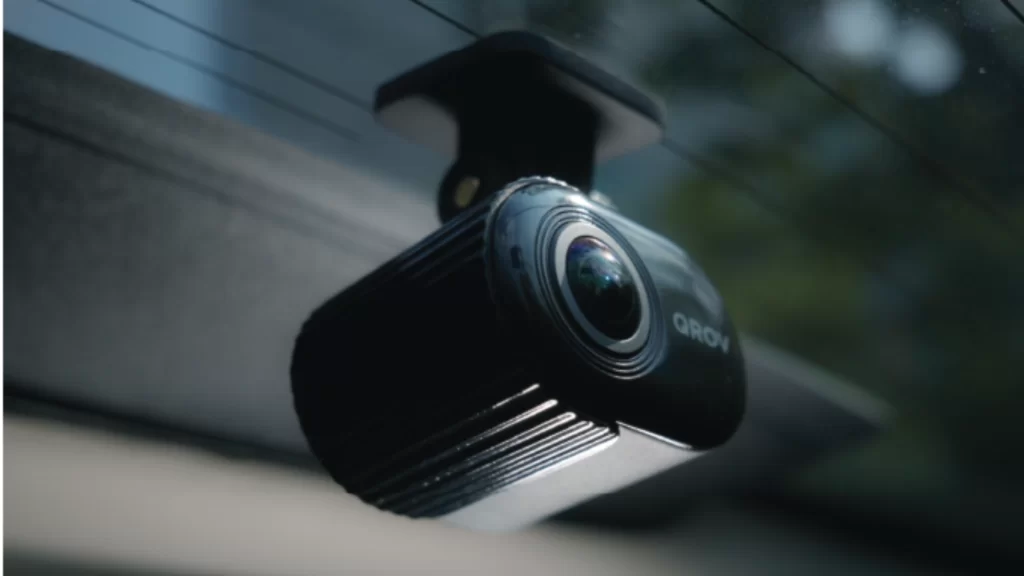 Stay Ahead of the Game with the Qrov Front and Rear Dash Cam